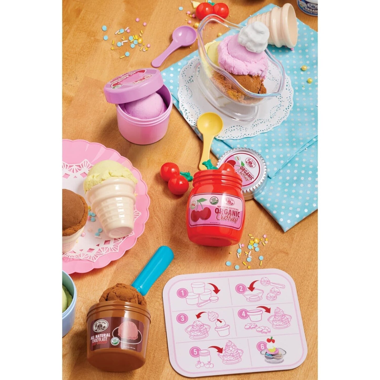 Little Tikes Creative Chefs Ice Cream Kit - With Special Make-It! Mix Play Sand,