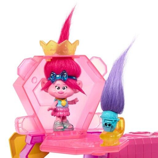 DreamWorks Trolls Band Together - Mount Rageous Doll Playset